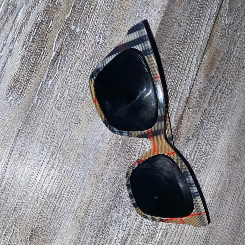 New Burberry shades